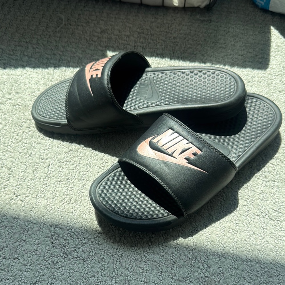 Nike Black Slides with Pink Logo - Picture 2 of 2
